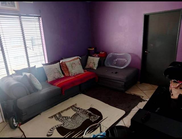 2 BEDROOM APARTMENT FOR SALE IN JABULANI